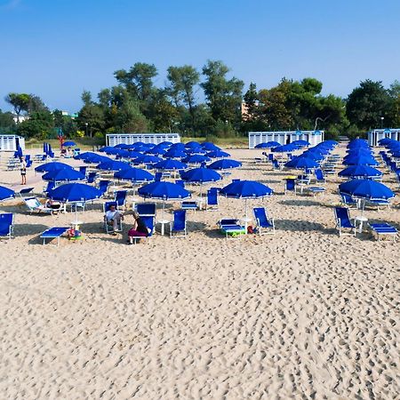 אפרטהוטל ביביונה Residenza Al Parco מראה חיצוני תמונה