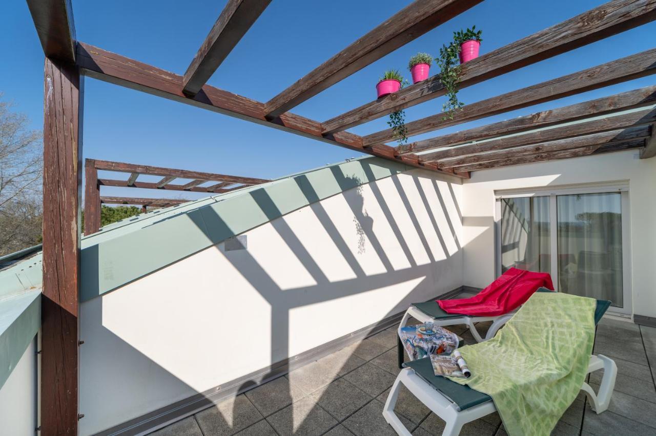 אפרטהוטל ביביונה Residenza Al Parco מראה חיצוני תמונה