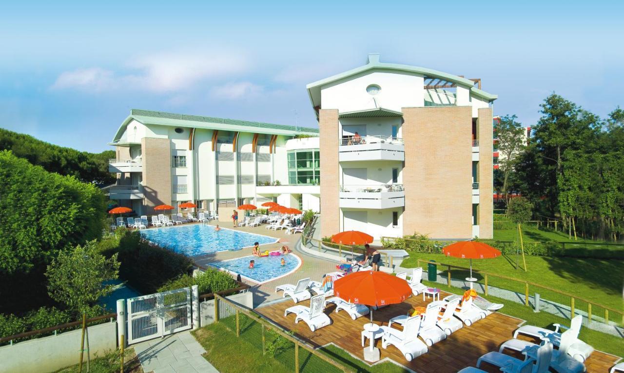 אפרטהוטל ביביונה Residenza Al Parco מראה חיצוני תמונה